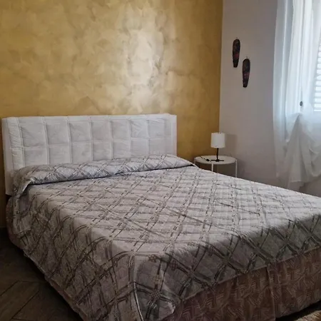 A Due Passi Dal Mare Feriehus